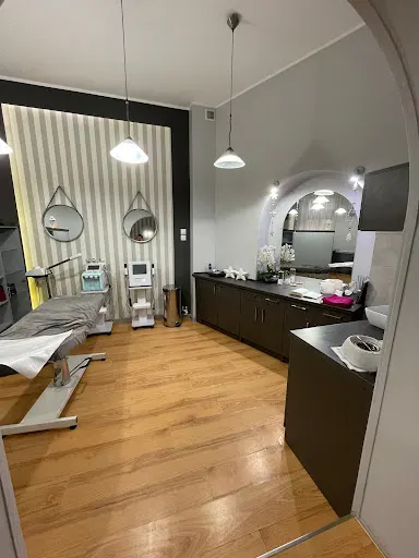 Figaro Salon Kosmetyczny. Joanna Kreńska-Soja. Makijaż permanentny, Kosmetyka, Wizaż.